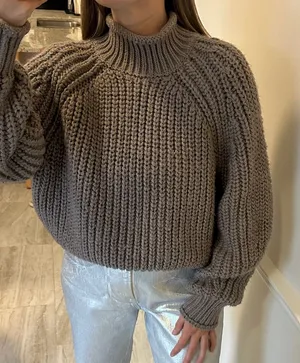 H&M light brownish/tan rolled turtleneck sweater thumbnail 1