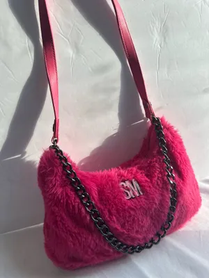 Y2k inspired steve madden Pink faux fur mini bag thumbnail 4