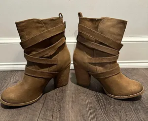 Not rated taupe boots thumbnail 4