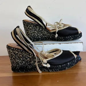 Marc Jacobs Black Satin Gold Metallic Wrap Espadrille Wedge Sandals Spain 38.5 thumbnail 2