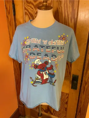 Liquid Blue Grateful Dead Grilling Chillin’ Graphic Tee Cut Off Blue thumbnail 3