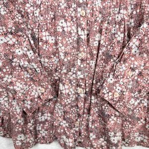 Anthropologie Pilcro L Button Down Pintuck Ditsy Floral Relaxed Top Mauve Pink thumbnail 5