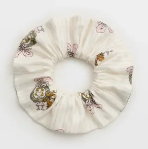 Cindy Lou Scrunchie thumbnail 1