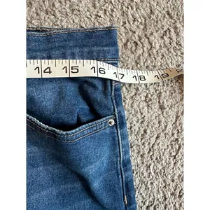 Nanette Lepore Women's Boyfriend Denim Shorts Size 8 Blue High-Rise 5" EUC thumbnail 5