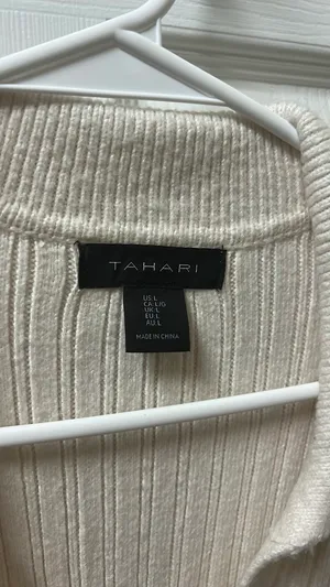 Cream Sweater dress thumbnail 3