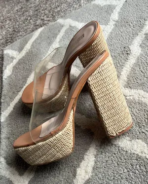 Miss Lola platform Heels thumbnail 2