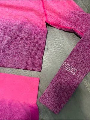 Victoria's Secret pink seamless athletic outfit both size small NWOT thumbnail 3