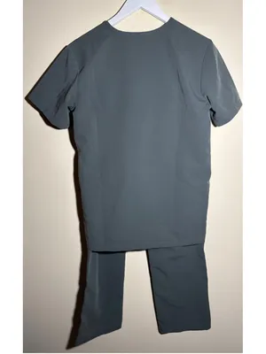 FIGS Scrub Set Size Top XS Grey with Light Green Drawstring BOTTOM Sz small thumbnail 4