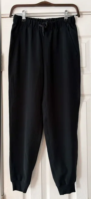 Babaton Aritzia Black Jogger Trousers Size XS EUC‎ Like New thumbnail 1