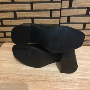 Time And Tru Black Ankle Boots‎ Size 6 thumbnail 7