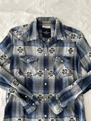 American Eagle Blue And White Boyfriend Fit Flannel With Crochet Detail thumbnail 2