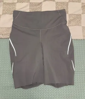 Lululemon Base Pace High-Rise Reflective Short 8" Gull Grey size‎ 8 thumbnail 1