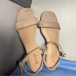 Pop Women's Tan Sandals Size 9 thumbnail 4