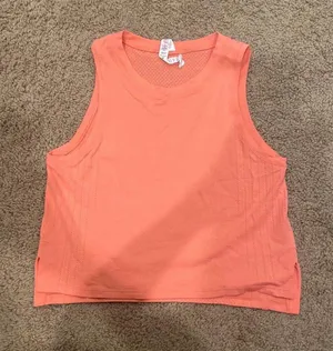 Lululemon Tank Top thumbnail 1