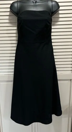 Express Black Embroidered Strapless Dress Size Medium Flare Zip Boning‎ thumbnail 1