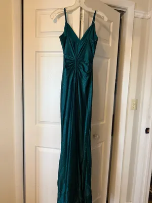 Emerald Green Prom Dress thumbnail 3