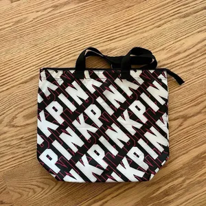 Victoria’s Secret cooler tote bag thumbnail 4