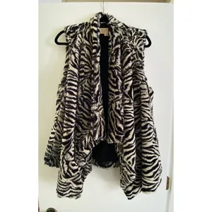 Michael Kors Vest Fur thumbnail 3