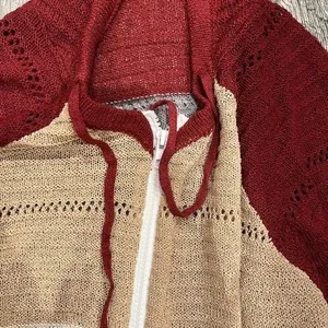 NWOT UNISEX Maroon‎ Hooded Sweater Full Zip Up Maroon Tan White Gray Jacket thumbnail 2
