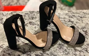 Black Heels With rhinestones Size 6.5 thumbnail 3