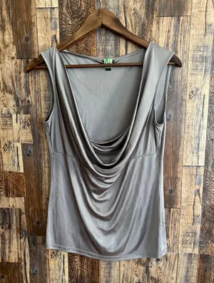 Ann Taylor women's sleeveless blouse size small 100% Rayon gray thumbnail 1