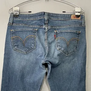 Levis Too Superlow 524 Jeans Size 9 Blue Denim 30X30 Slim Straight Cigarette thumbnail 3