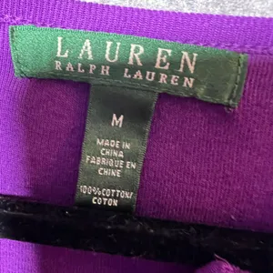 Lauren Ralph Lauren Purple‎ Long Sleeve Split Neck Top Gold Hardware Cotton Med thumbnail 2