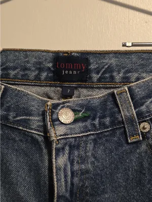 Tommy Hilfiger Women’s Classic Dark Blue Bootcut Jeans thumbnail 5