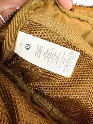 Lululemon Everywhere Belt Bag‎ 1L Fleece Burnt Caramel Sherpa thumbnail 9
