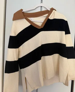 Sweater thumbnail 1