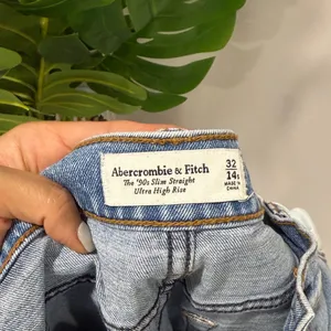 Abercrombie & Fitch the 90’s Blue Slim Straight ultra high rise Jeans 32/14S thumbnail 7