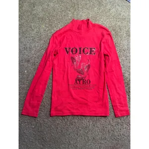 Ayro‎ Voice Pink Mock Neck Long Sleeve Graphic Rhinestone Top Womens Size Small thumbnail 2