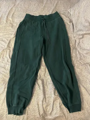 Lululemon Scuba Joggers thumbnail 1