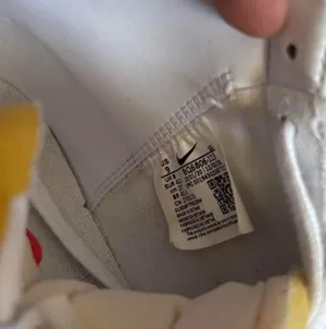 Nike Sneakers thumbnail 4