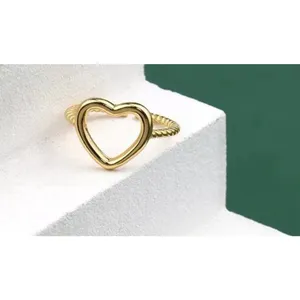 Boutique NEW Women's 14k Gold Plated .925 Twist Band‎ Ring, Adjustable thumbnail 9