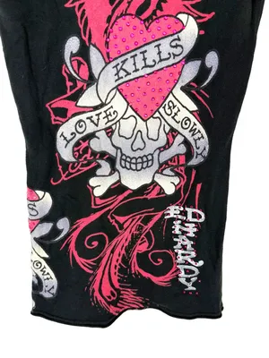 VINTAGE Y2K Ed Hardy AOP Embellished Love Kills Slowly Skull Butterfly Tee thumbnail 7