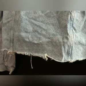 Forever 21 Los Angeles Women’s Distressed Frayed Crop Denim Jean Jacket LG thumbnail 9