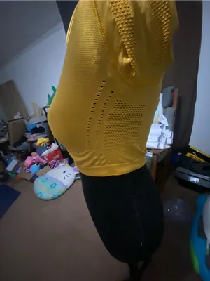 Gymshark Women’s Yellow Long-Sleeve Cropped Knit Top thumbnail 2
