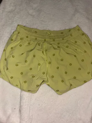 Lululemon Hotty Hot Shorts 4" thumbnail 2
