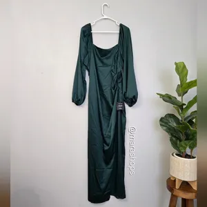 Lulu's Eternal Heart Emerald Green Satin Long Sleeve Maxi Dress thumbnail 5