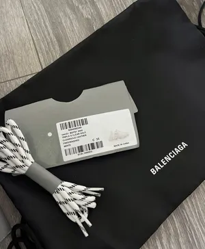 Balenciaga Triple S Sneaker thumbnail 5
