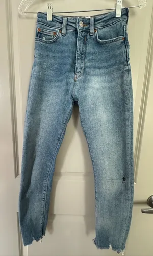 Zara High Waisted Skinny Washed Out Frayed Edges Denim Jeans Women's Sz 2 thumbnail 1