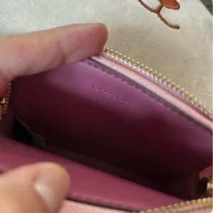 Coach Zip Card Case Signature Canvas powder pink thumbnail 3