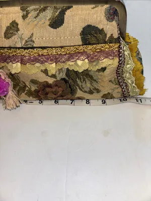 Vintage Victorian Style Floral Tapestry Purse Metal Clasp Frame Muxed Textures thumbnail 14