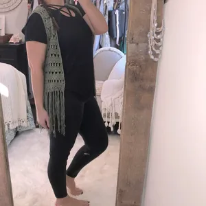 Umgee sz medium olive green crochet knit cardigan thumbnail 2
