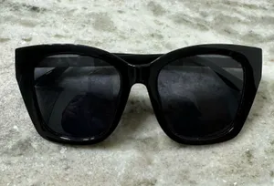 Sunglasses Black thumbnail 1