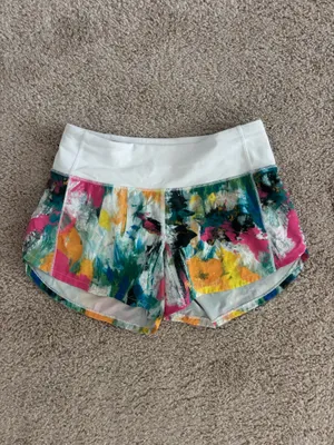 Lululemon Shorts thumbnail 2