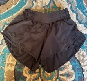 Black Lululemon Hotty Hot 2.5" thumbnail 1