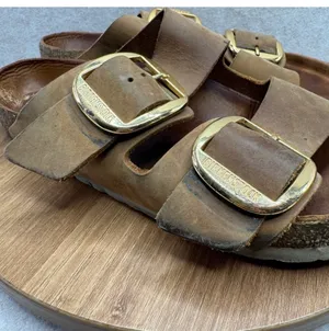 Birkenstock Women’s big buckle size 41 thumbnail 9