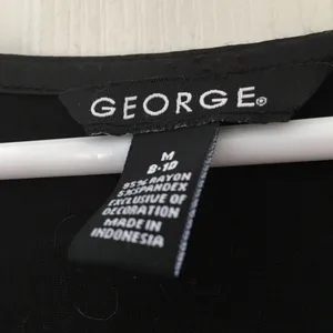 FINAL MARKDOWN LADIES George top medium 8/10 Black thumbnail 4